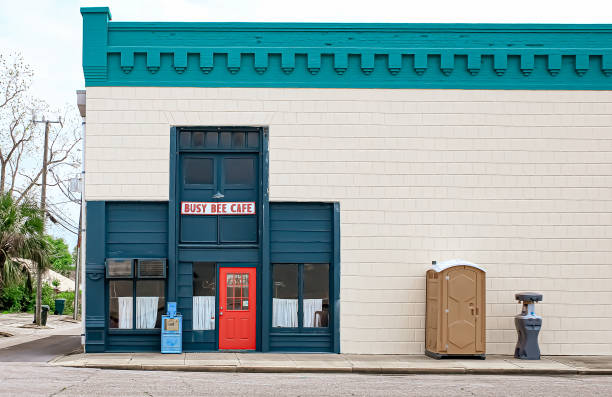 Best Porta potty delivery and setup  in Madras, OR